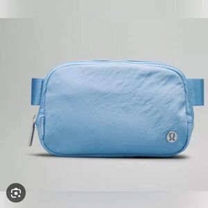 Everywhere Belt Bag 1L